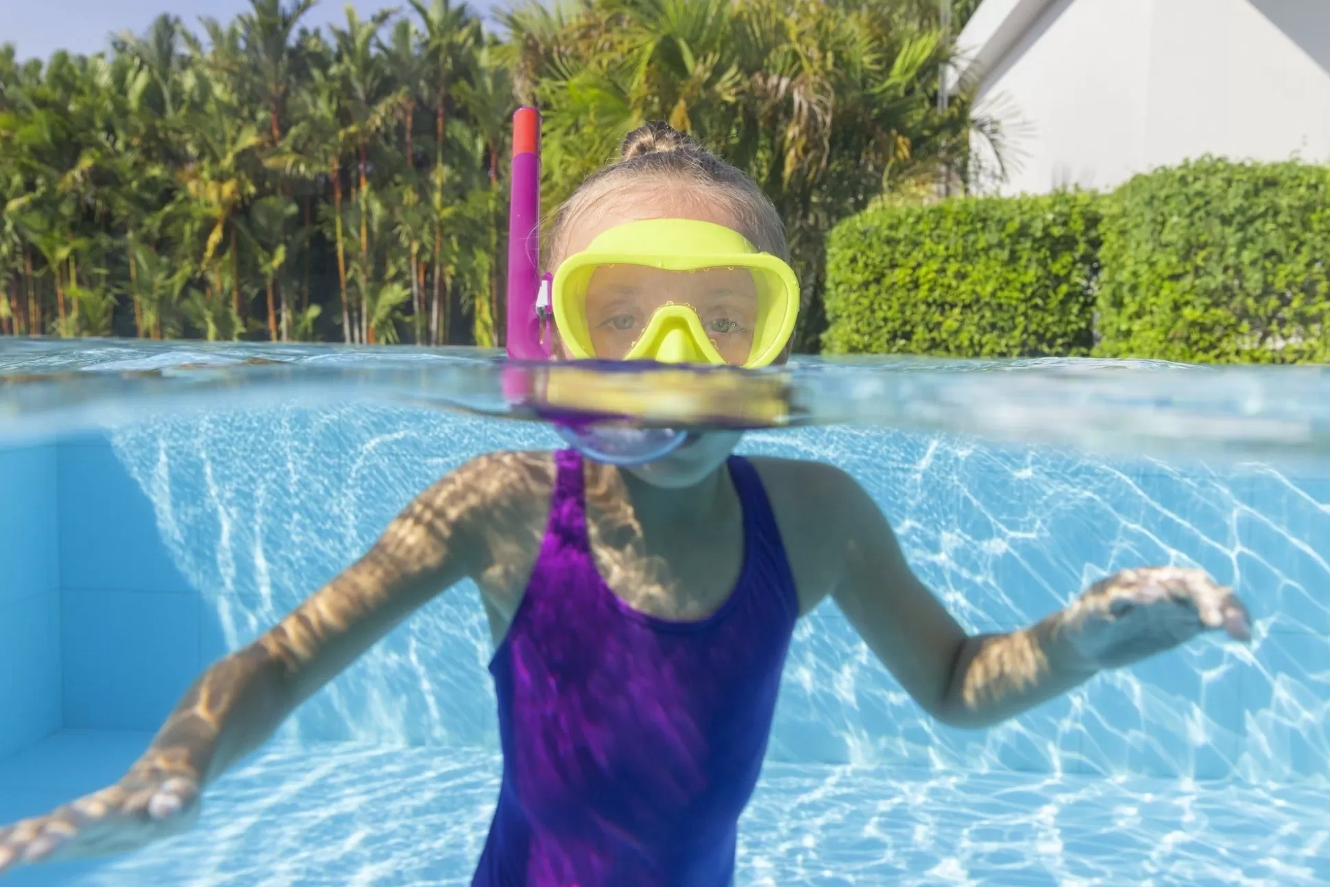 Bestway ® Crusader Essential Child 3+ Snorkel Set With Fins Outlet