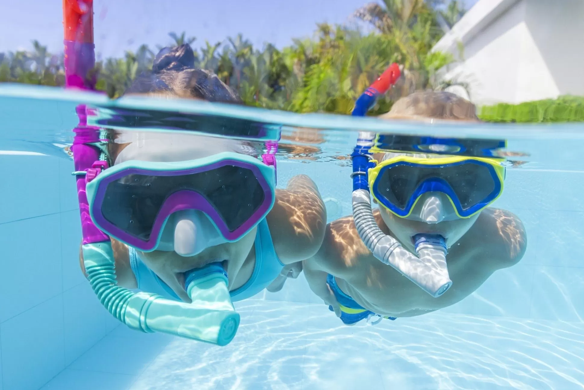 Bestway ® Crusader Youth Snorkel Set With Fins, Pink Ages 7+ Online