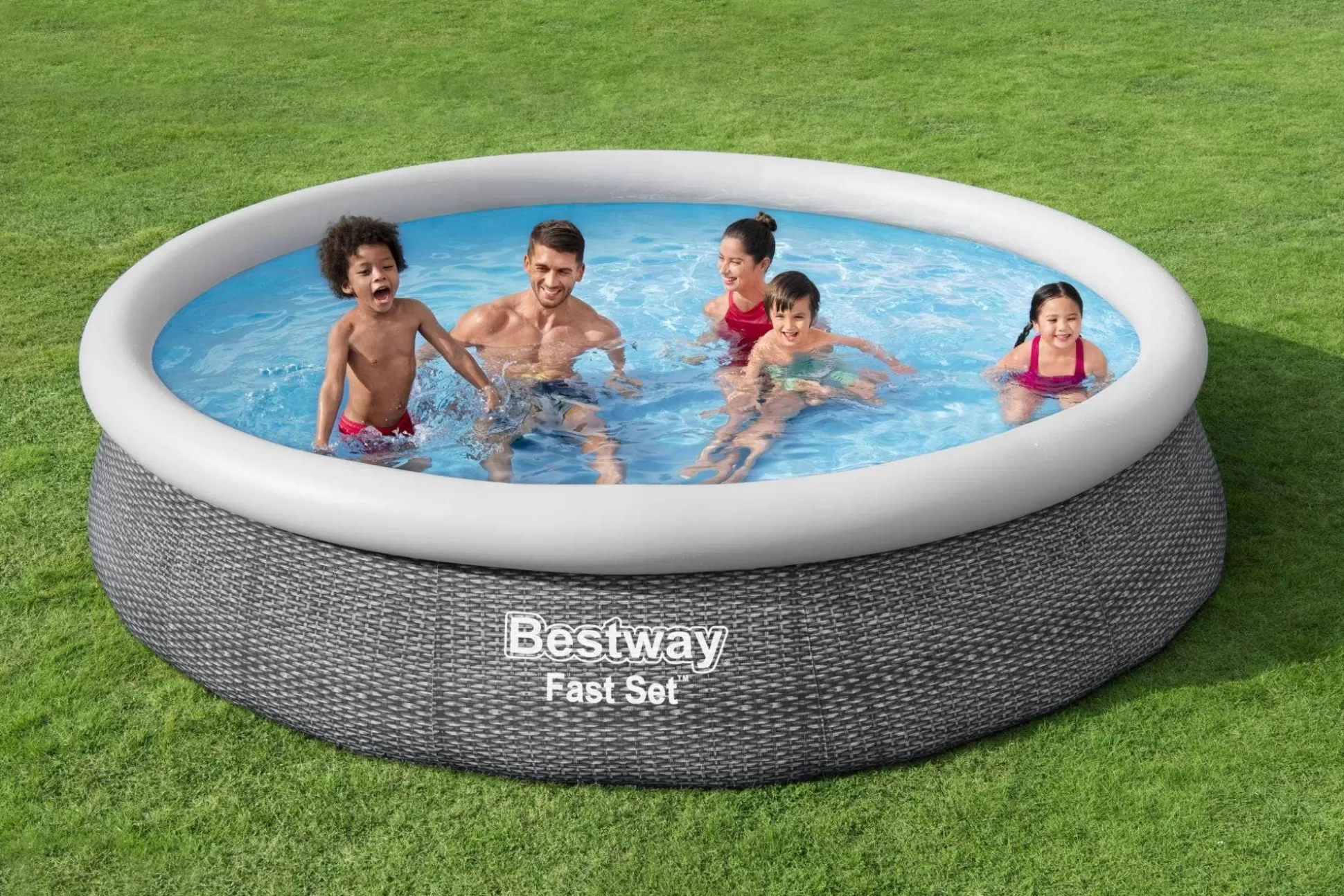 Bestway Fast Set 12' X 30" Round Inflatable Pool Set Hot